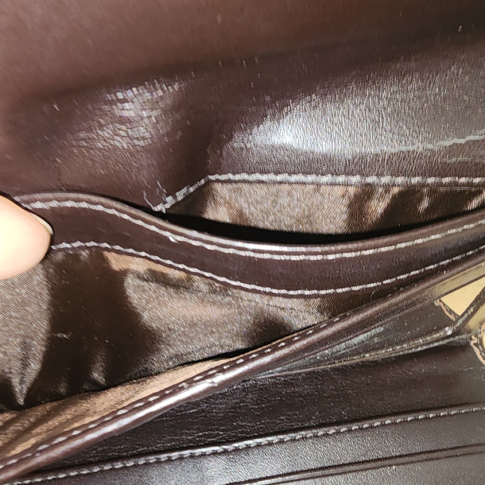 Women's Wallet - Picture 5 of 8